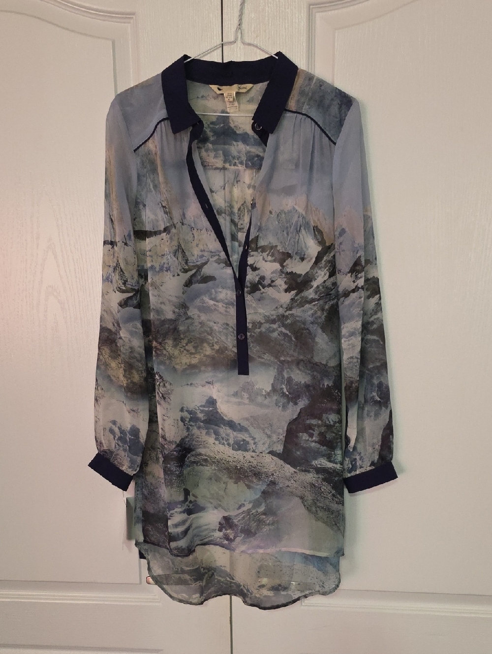 Yumi Vintage Light Blue Printed Sheer Tunic with Navy Trim